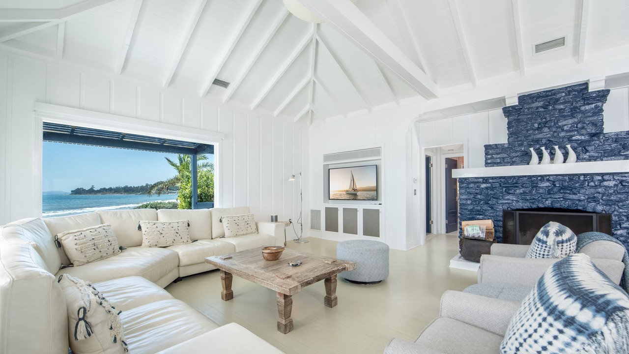 Photo of Livingroom in Toro Canyon