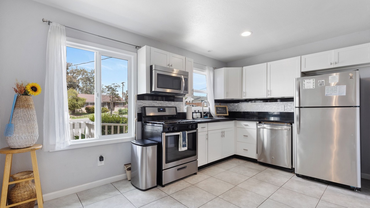 Photo of Kitchen in Allied Gardens