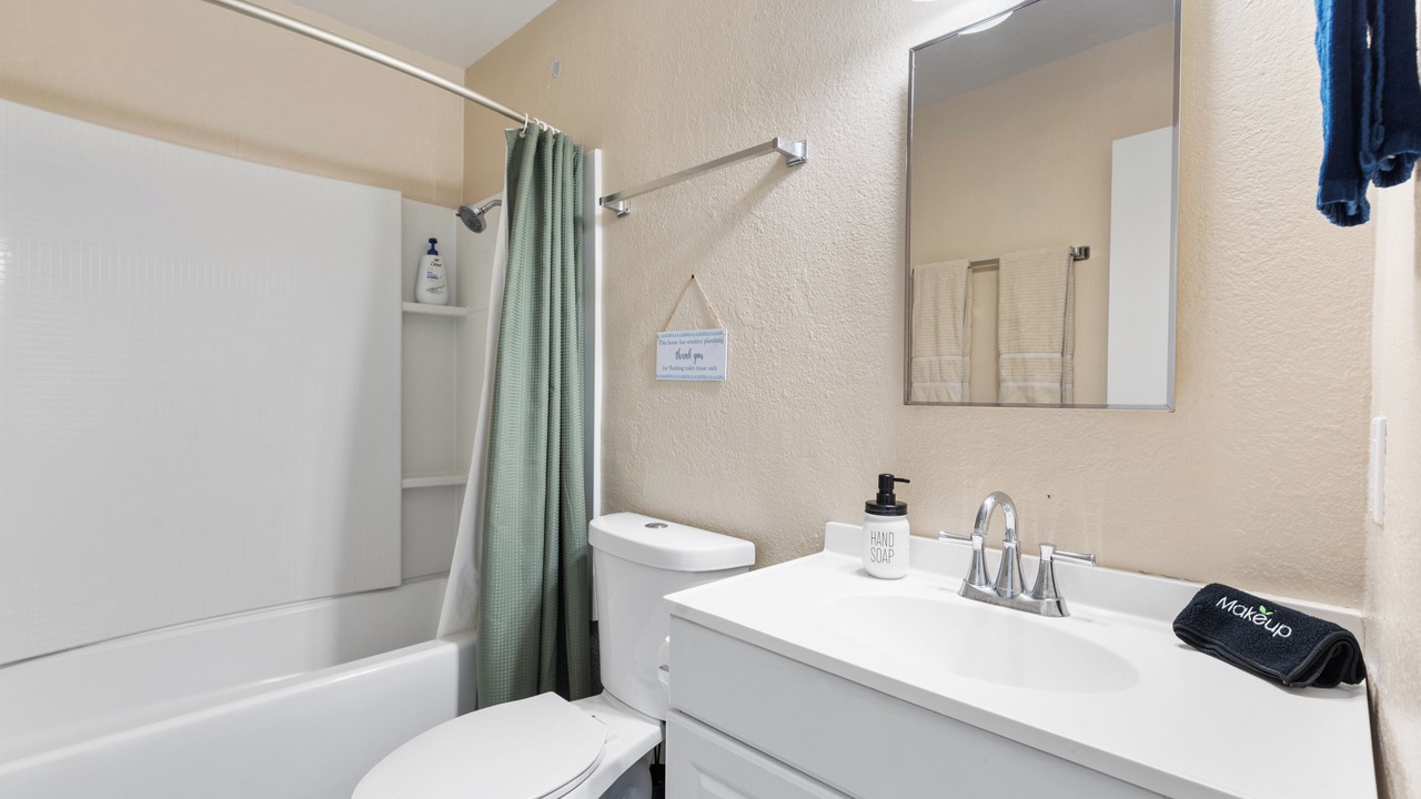 Photo of Bathroom in Allied Gardens