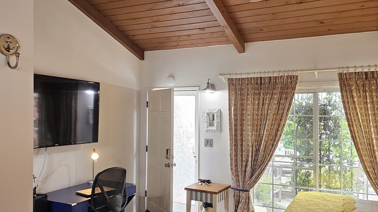 Photo of Bedroom in West Newport