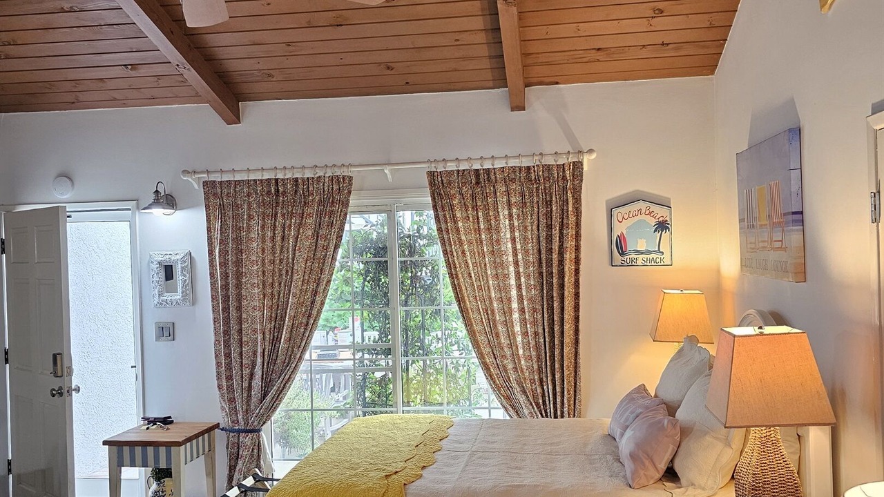 Photo of Bedroom in West Newport