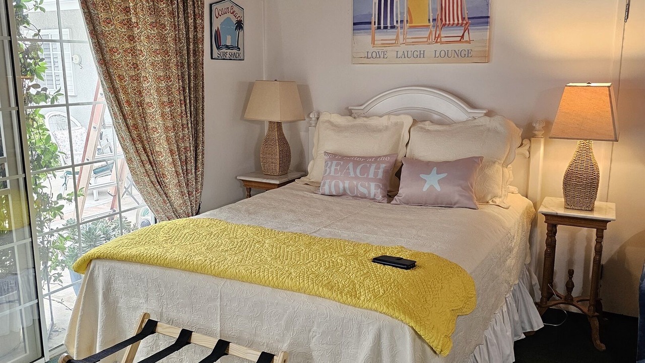 Photo of Bedroom in West Newport