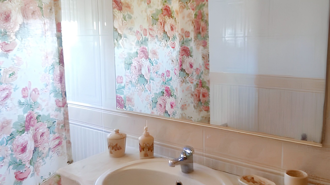 Photo of Bathroom in Ourem