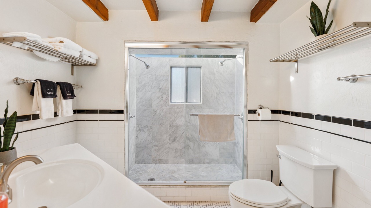 Photo of Bathroom in Summerland