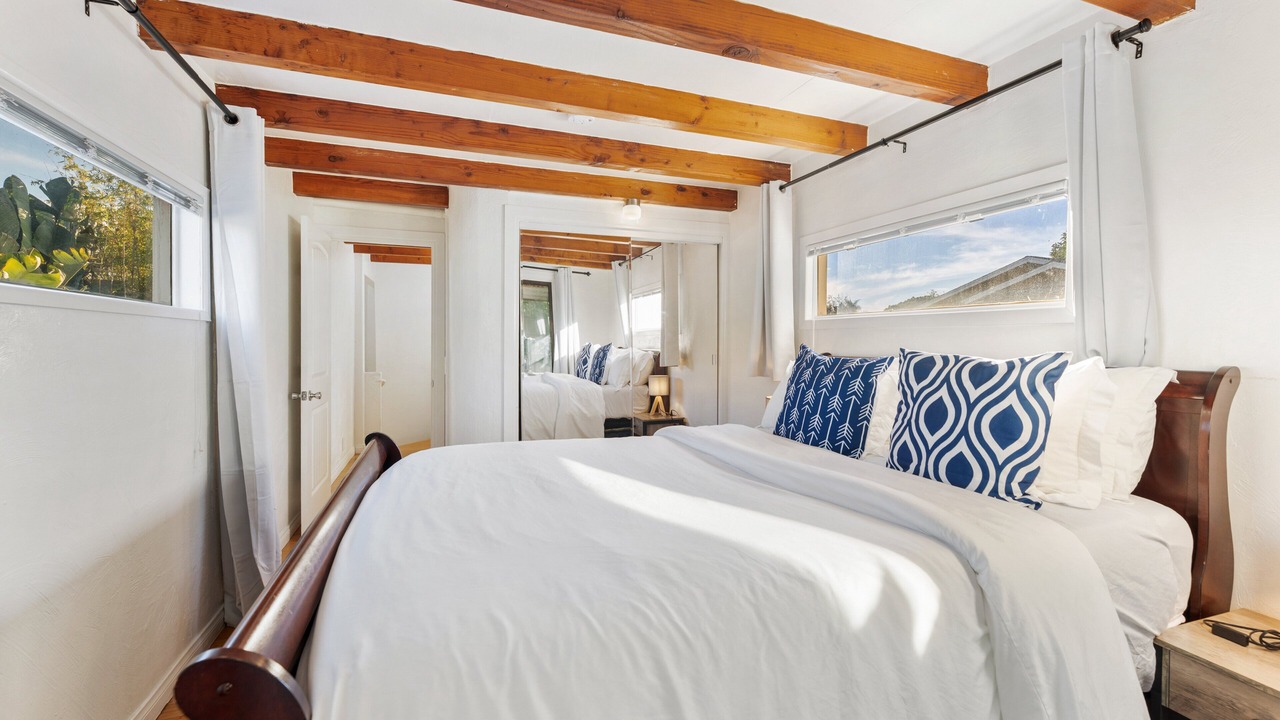 Photo of Bedroom in Summerland