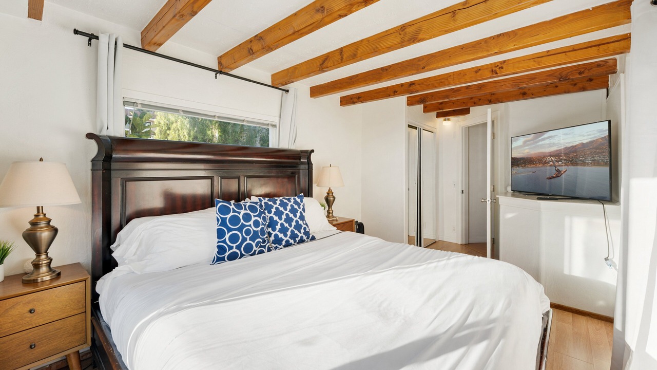 Photo of Bedroom in Summerland