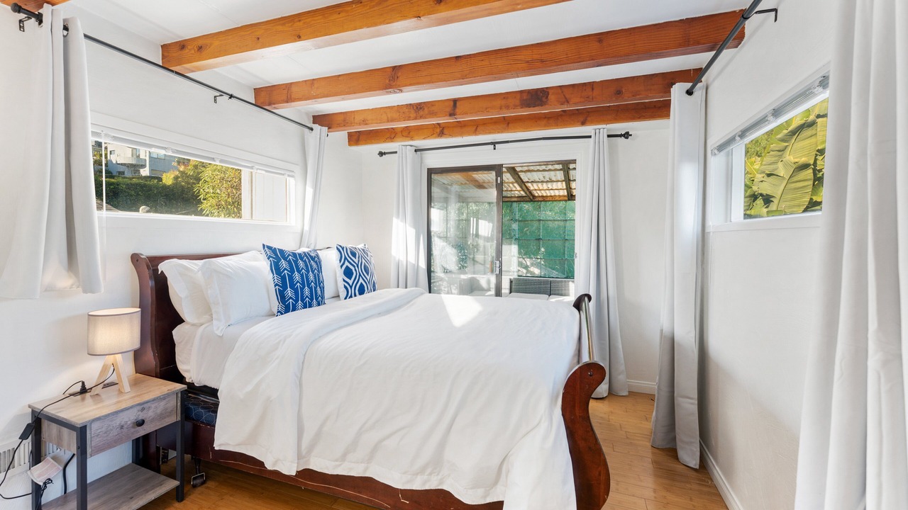 Photo of Bedroom in Summerland