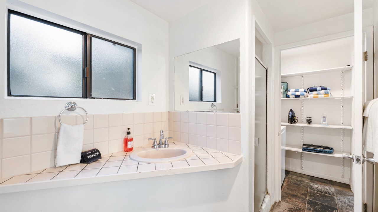 Photo of Bathroom in Summerland