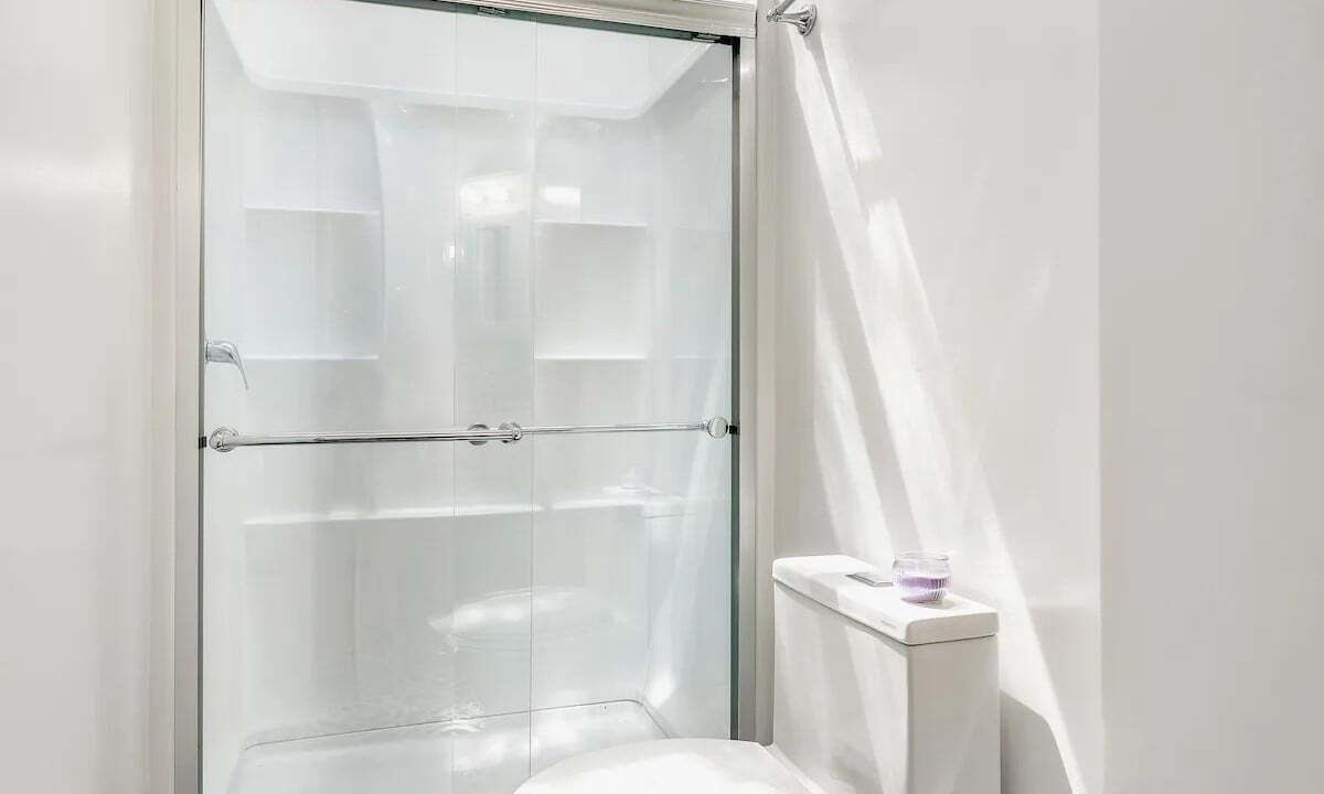 Photo of Bathroom in Summerland