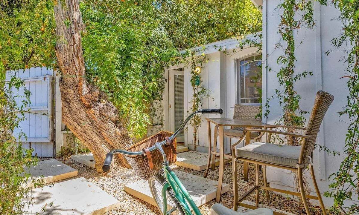 Photo of Outdoor in Summerland