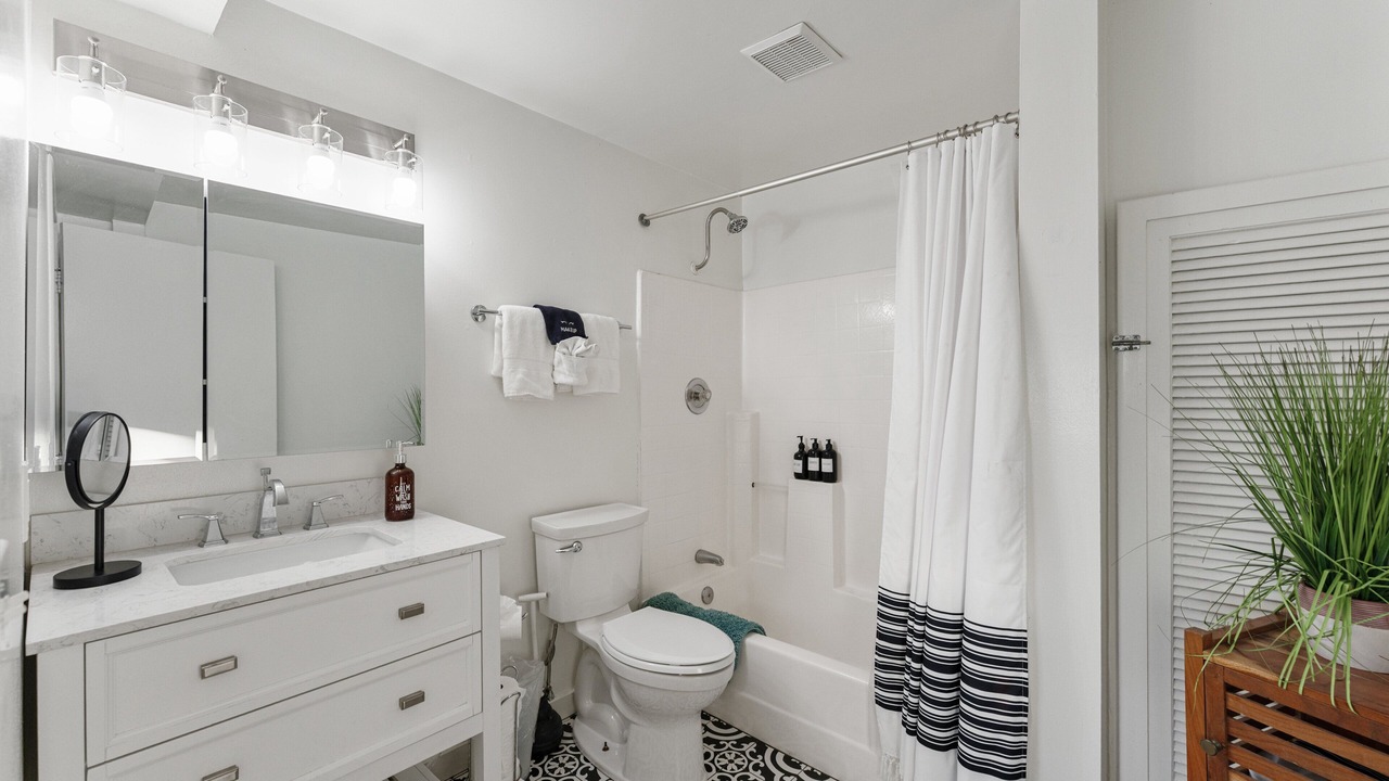 Photo of Bathroom in Summerland