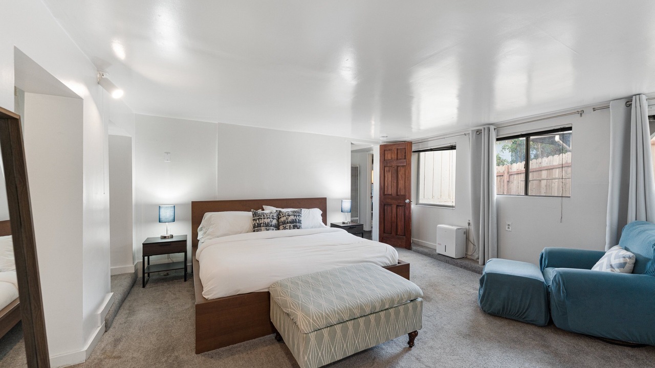 Photo of Bedroom in Summerland