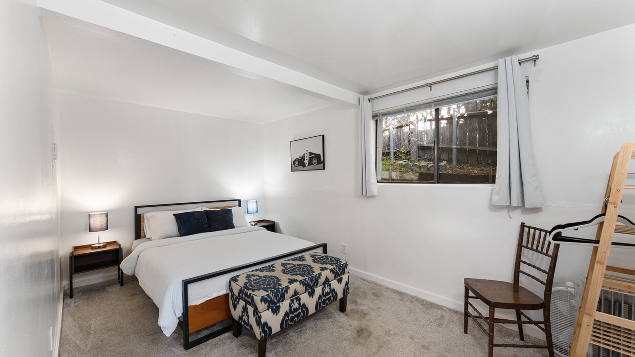 Photo of Bedroom in Summerland