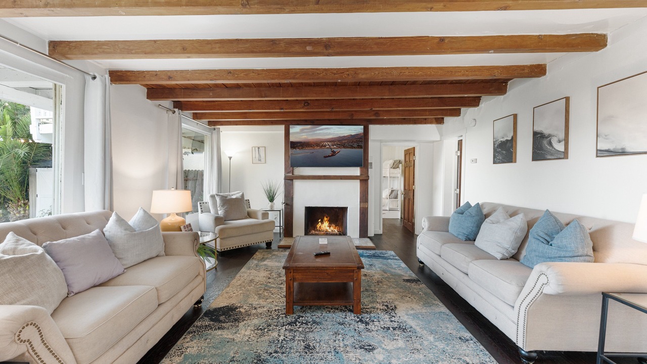 Photo of Livingroom in Summerland
