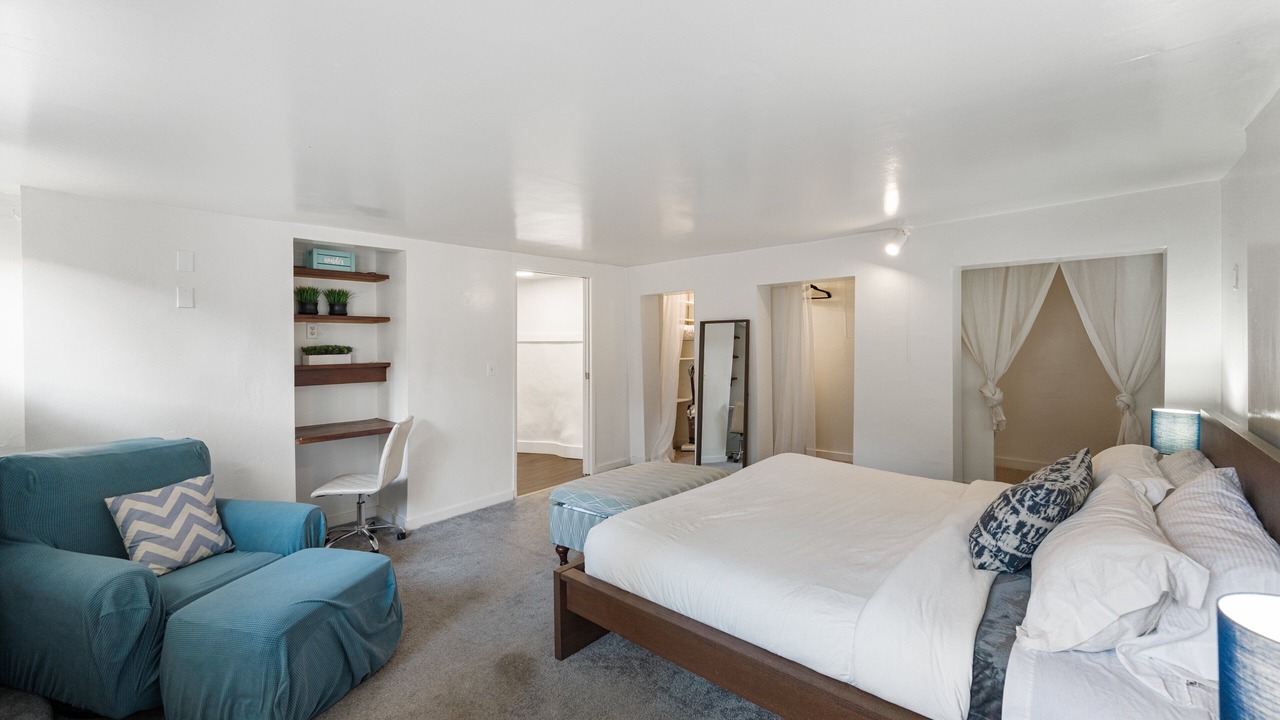 Photo of Bedroom in Summerland
