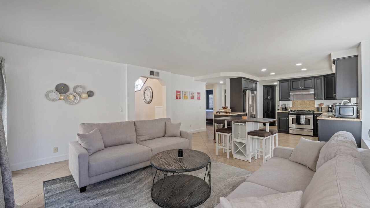 Photo of Livingroom in Castaic