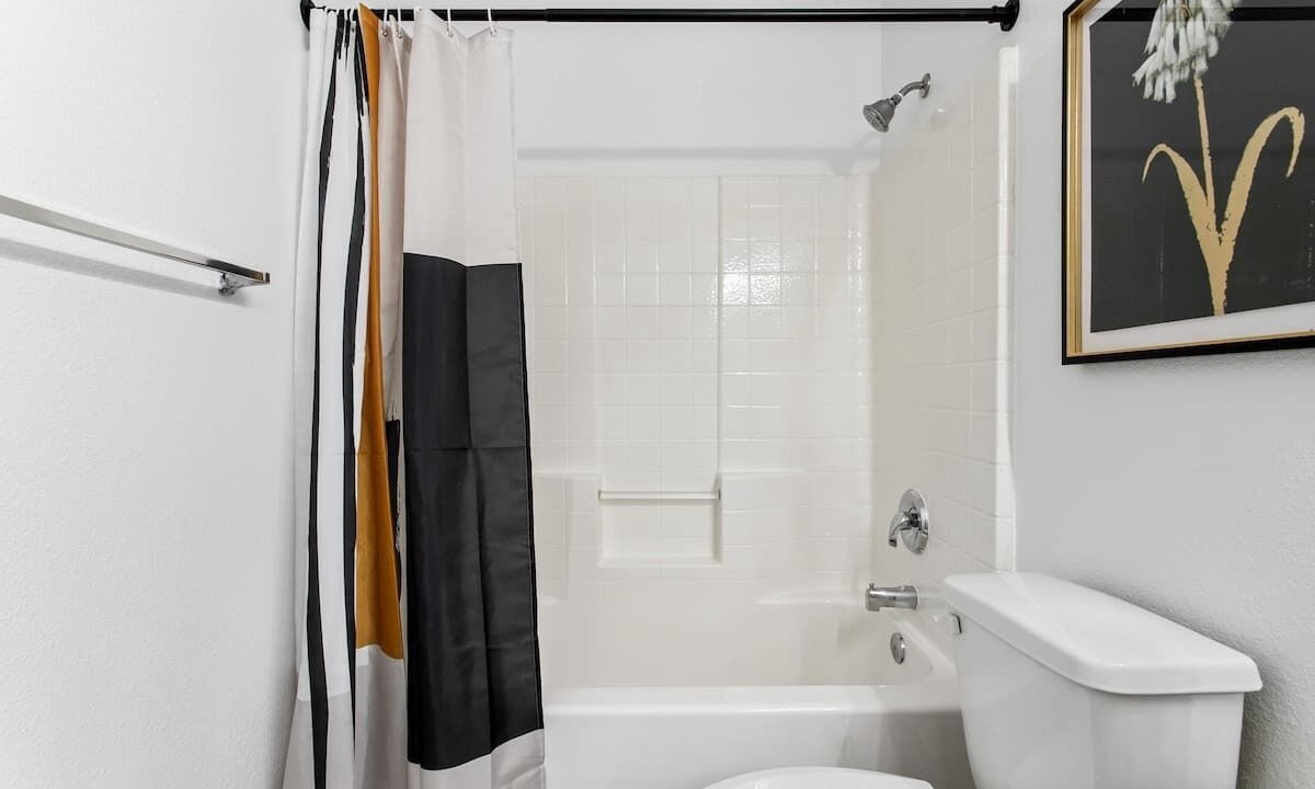 Photo of Bathroom in North Las Vegas