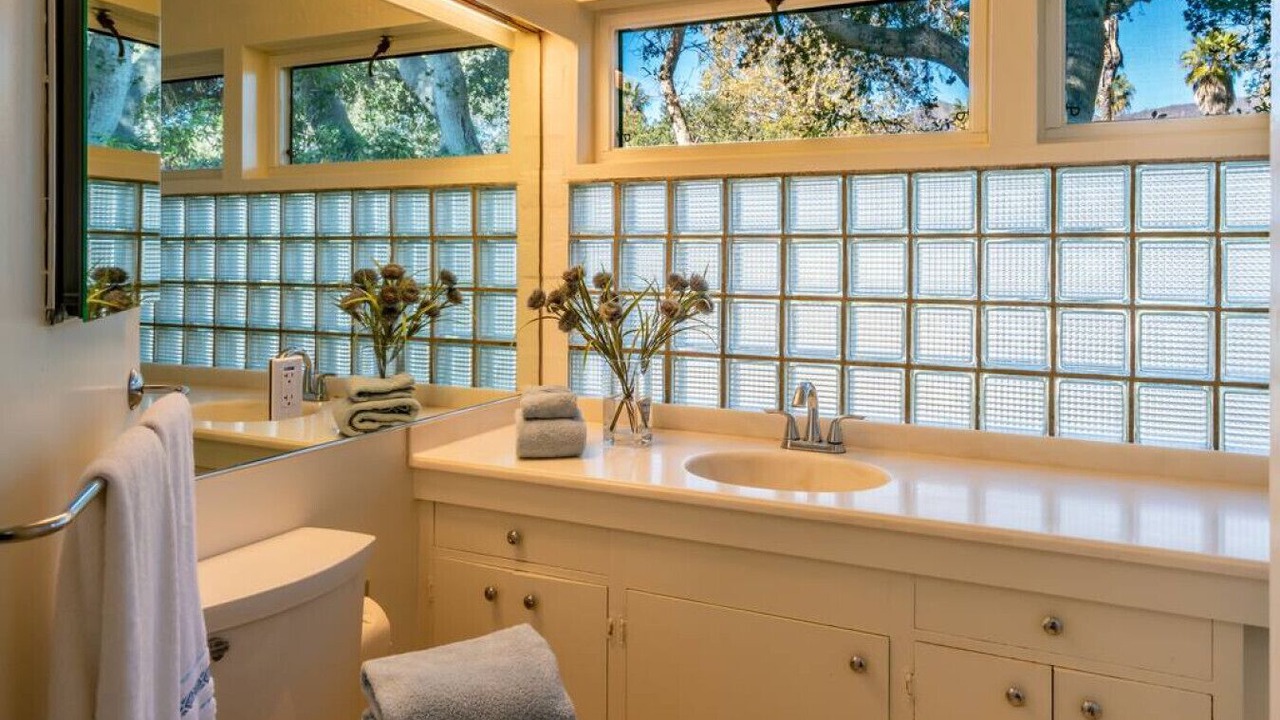Photo of Bathroom in Montecito