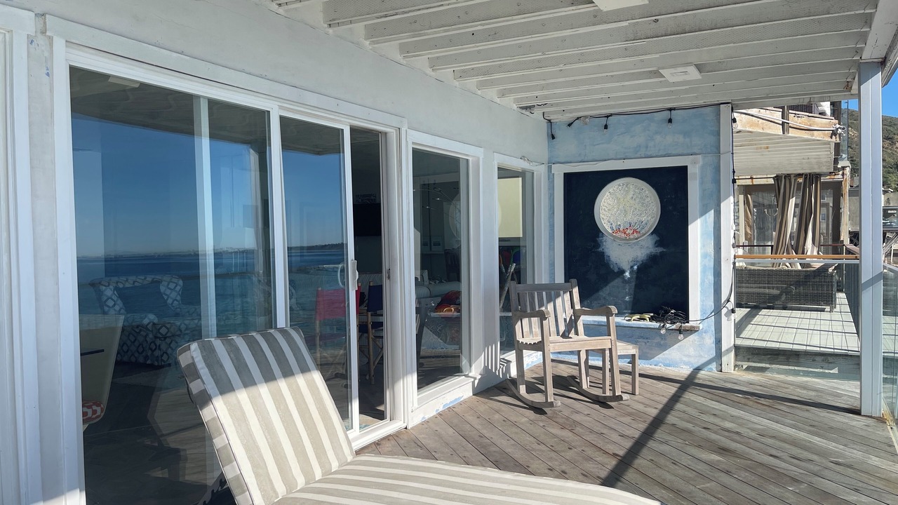 Photo of Patio Balcony in Eastern Malibu