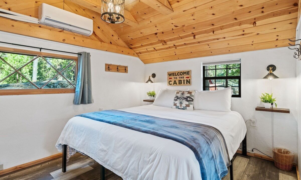 Photo of Bedroom in Shaver Lake