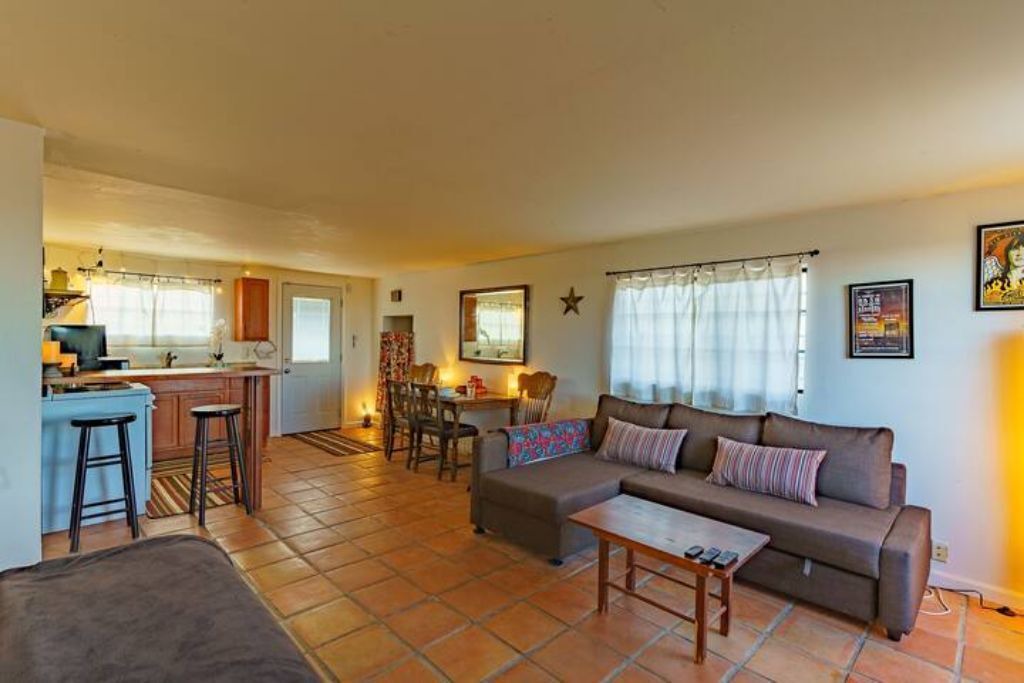 Photo of Livingroom in Landers