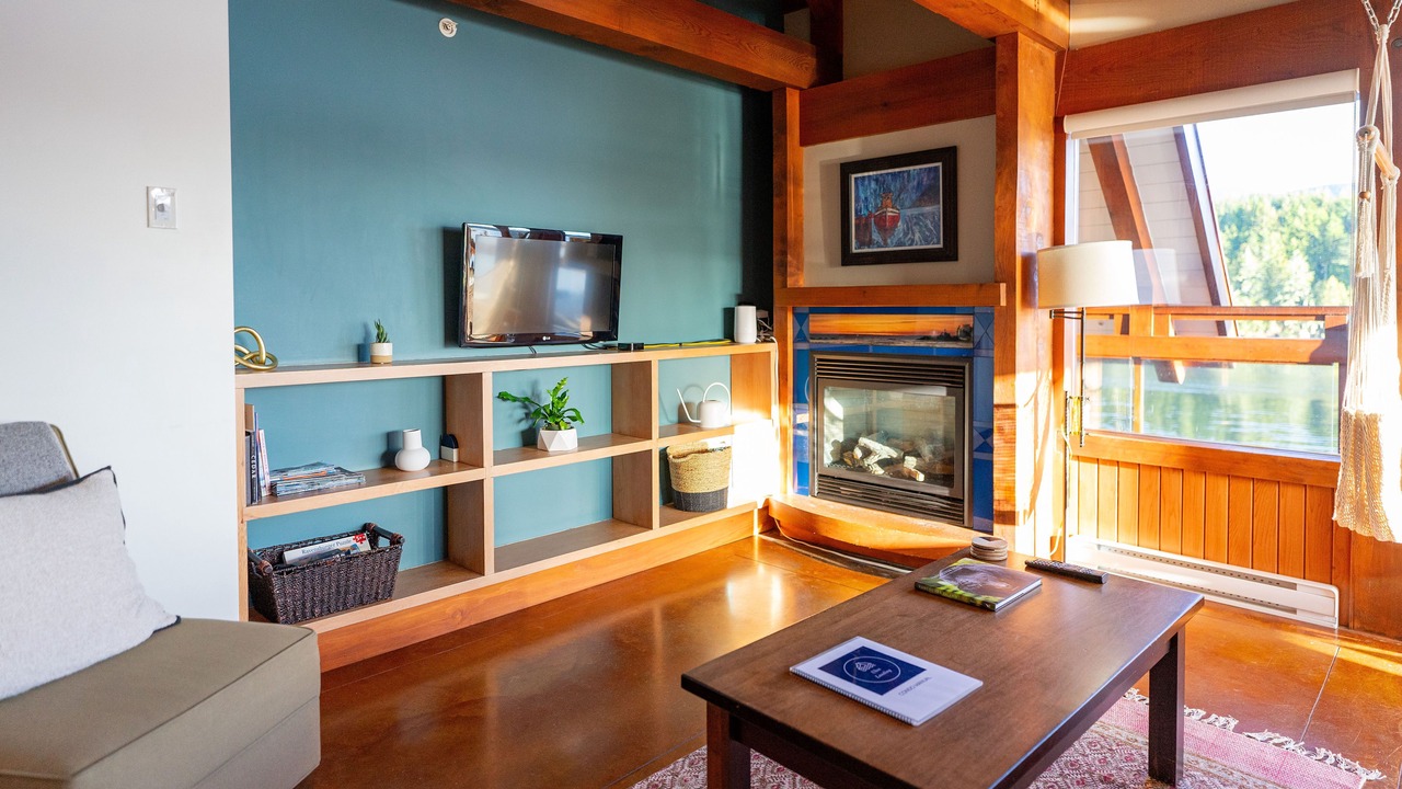 Photo of Livingroom in Ucluelet