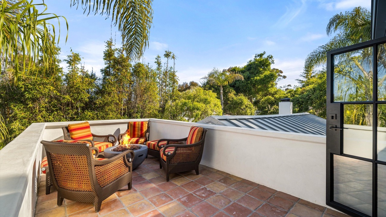 Photo of Patio Balcony in Coast Village