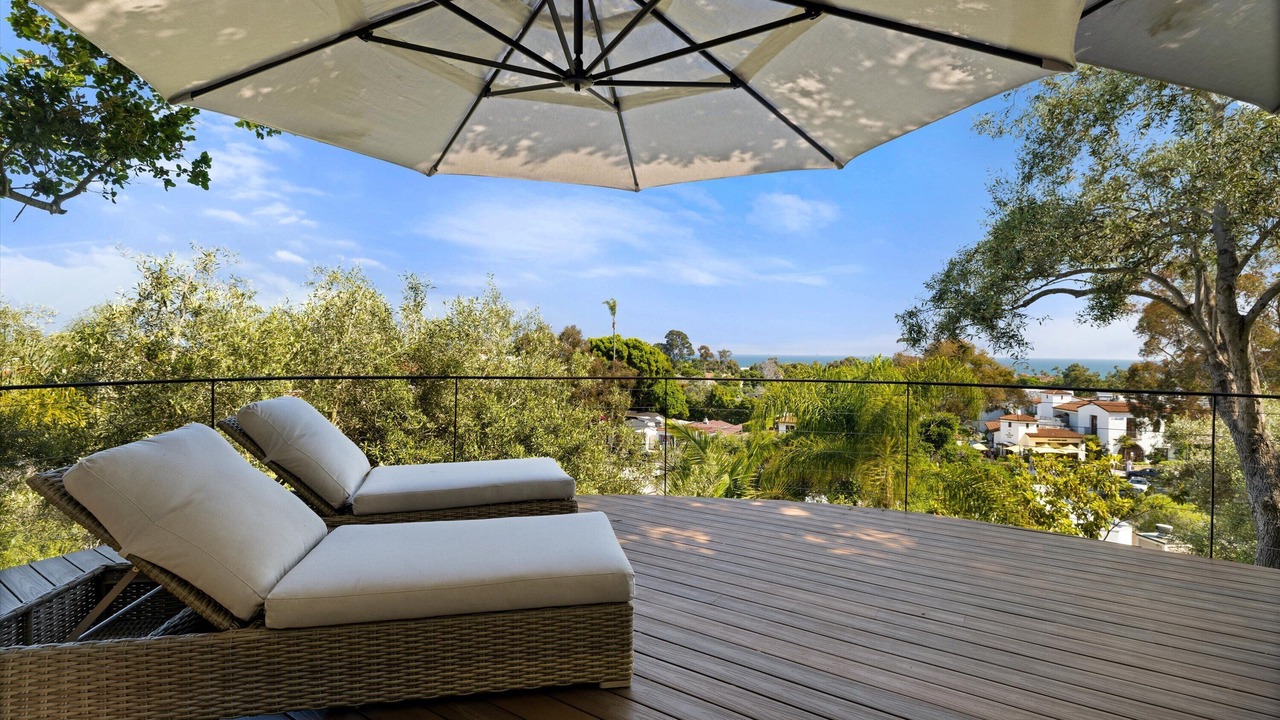 Photo of Patio Balcony in Coast Village