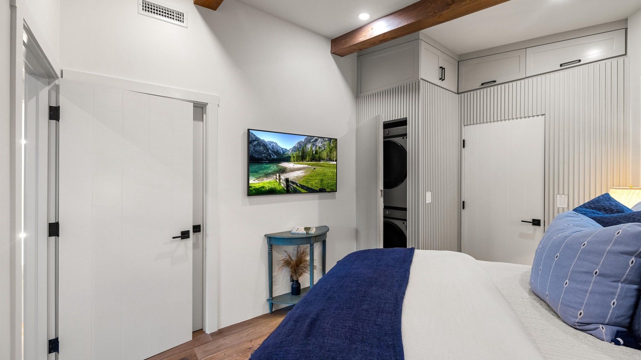Photo of Bedroom in Coast Village