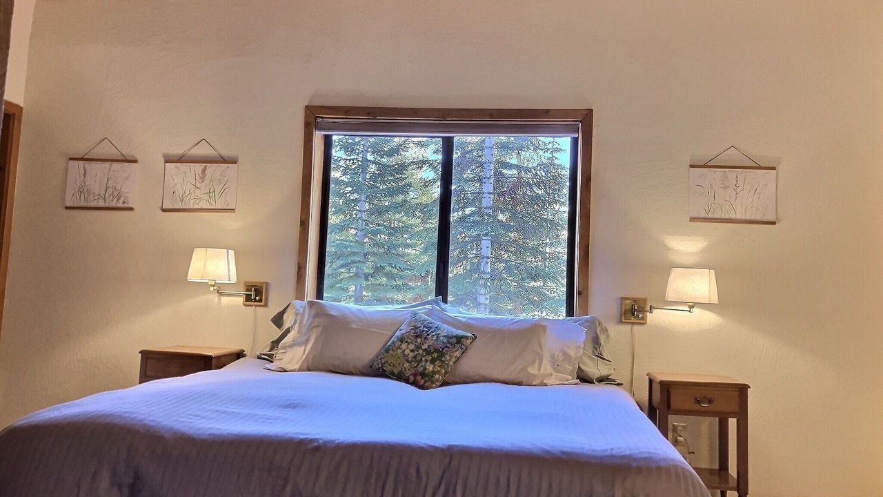 Photo of Bedroom in Bear Valley