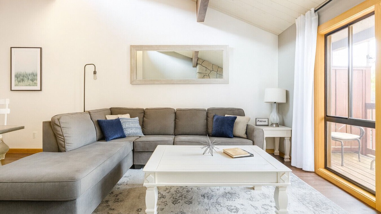 Photo of Livingroom in Big Bear Lake