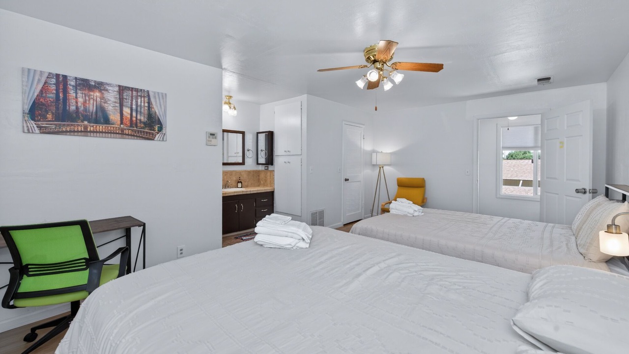 Photo of Bedroom in Raisin