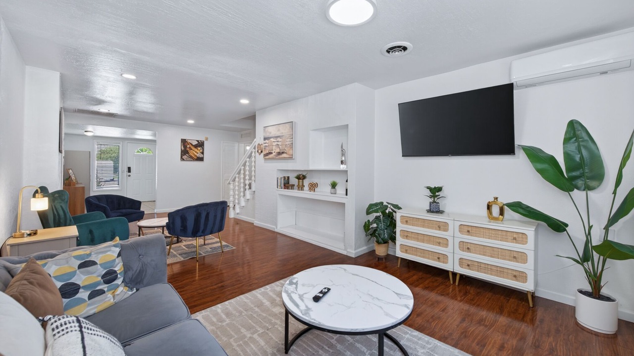 Photo of Livingroom in Raisin