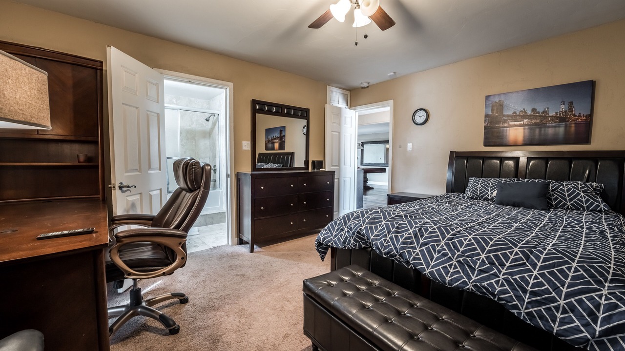 Photo of Bedroom in Sunrise Manor