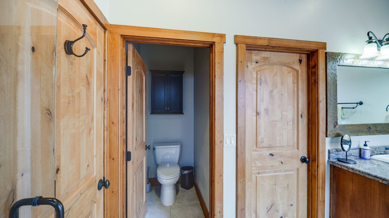 Photo of Bathroom in Pine Mountain Club