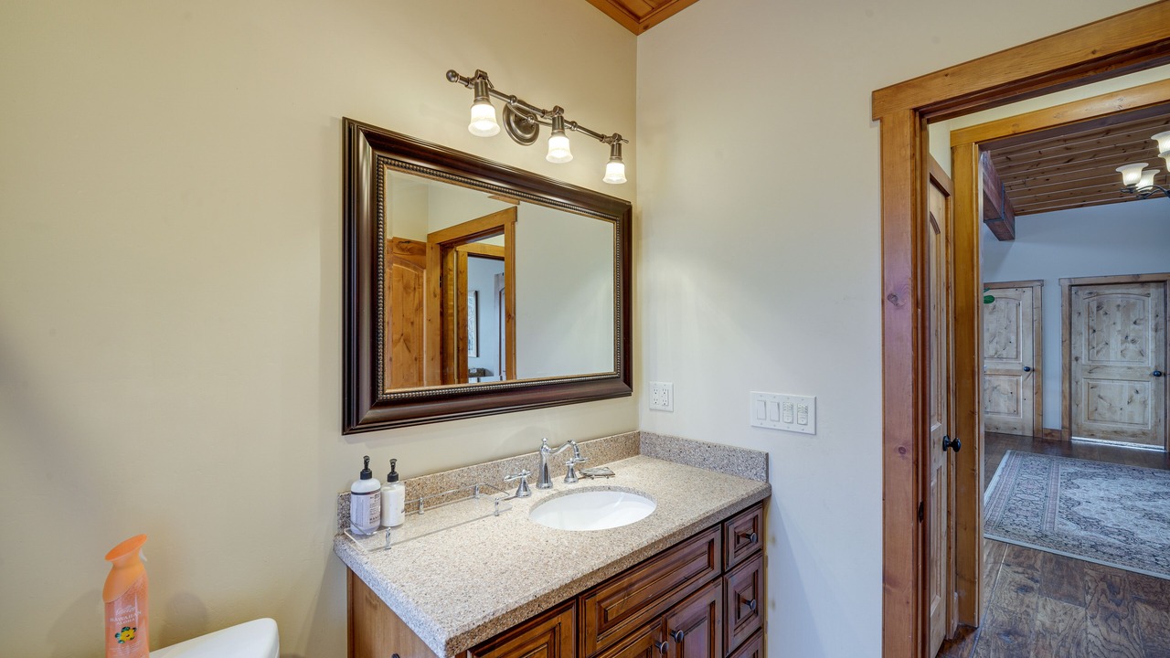 Photo of Bathroom in Pine Mountain Club