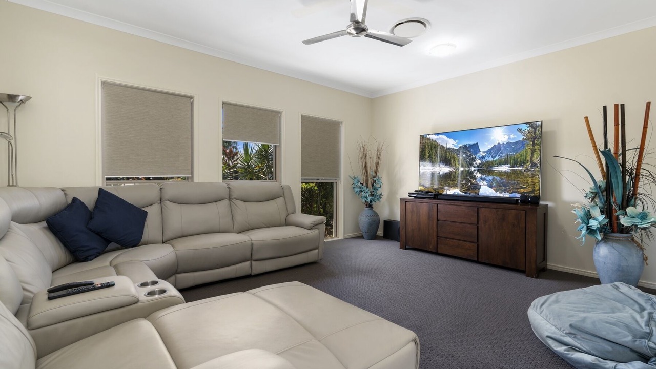 Photo of Livingroom in Banksia Beach