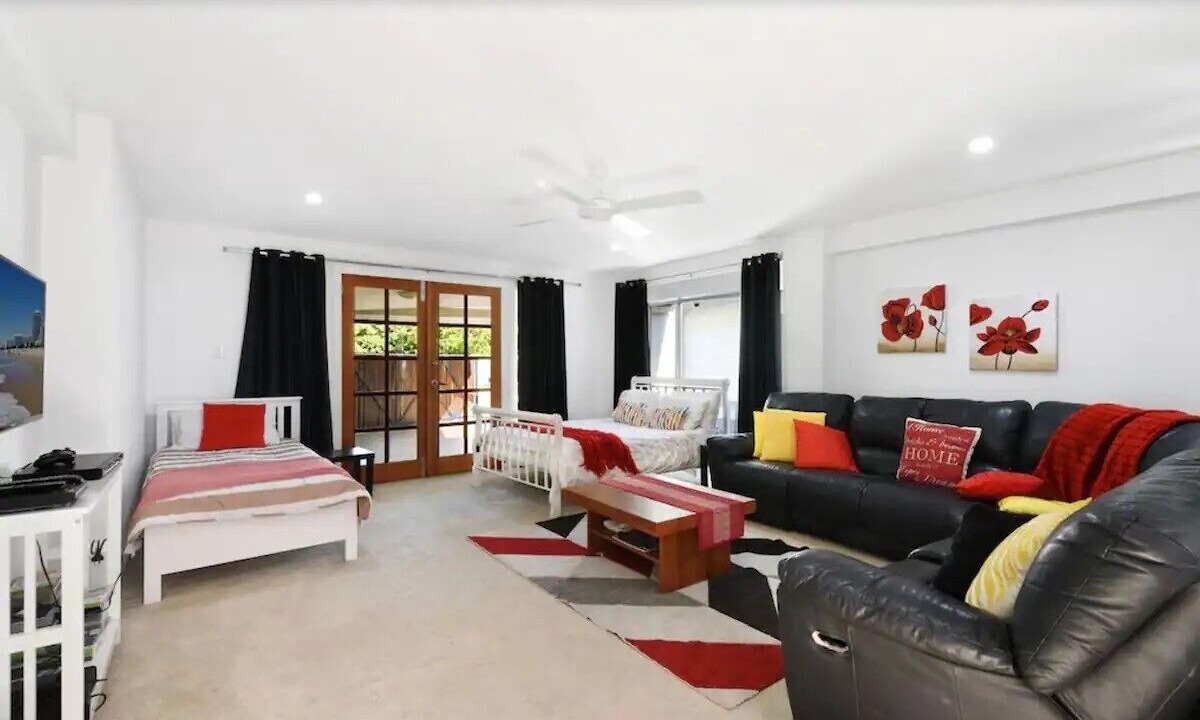 Photo of Bedroom in Broadbeach Waters