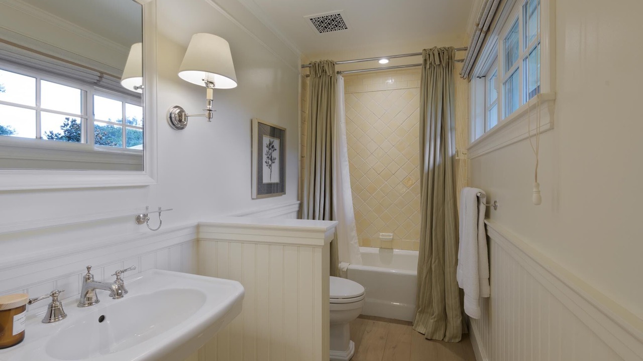 Photo of Bathroom in Montecito
