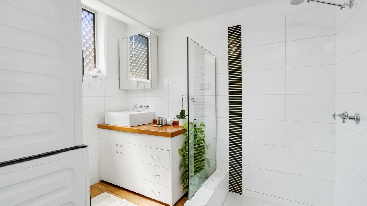 Photo of Bathroom in Broadbeach