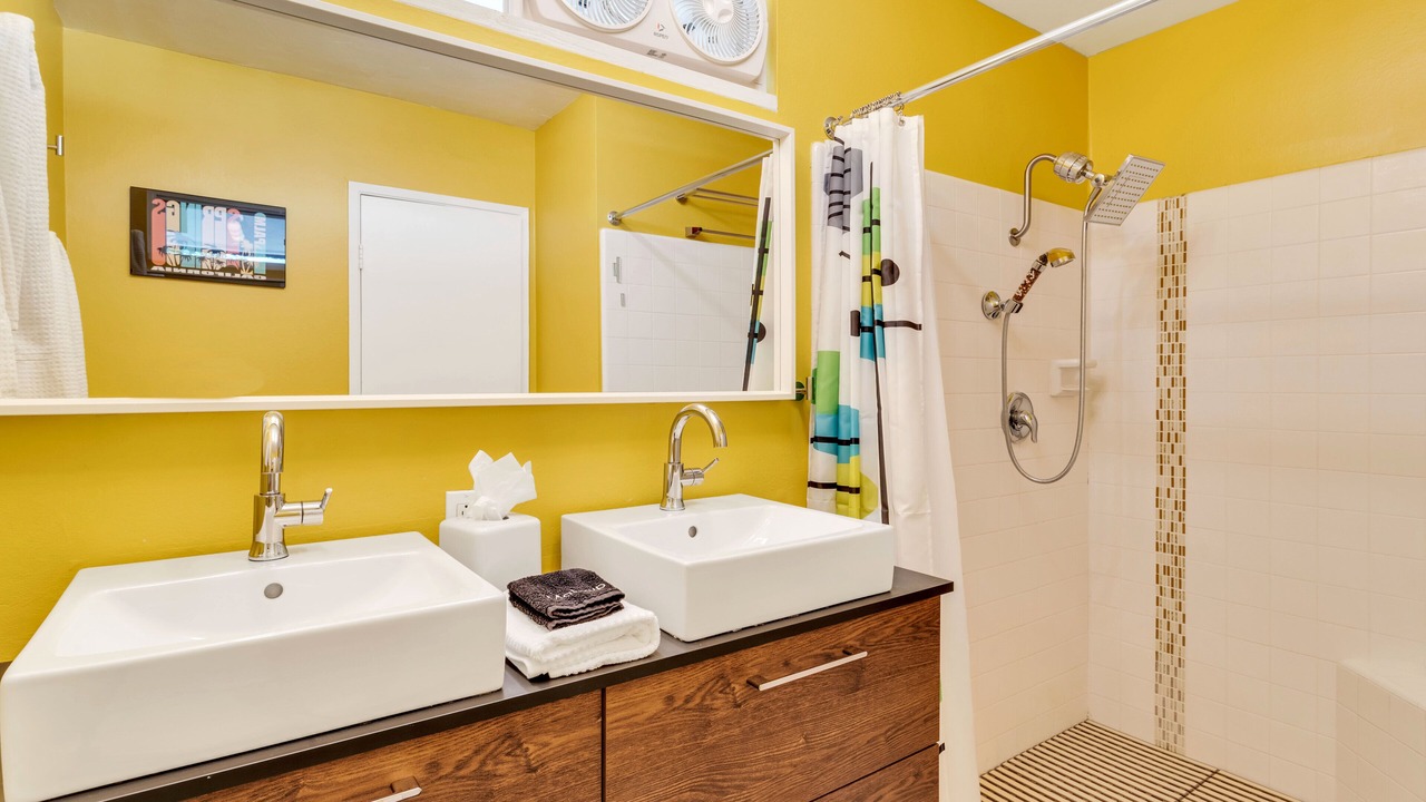 Photo of Bathroom in Canyon View Estates