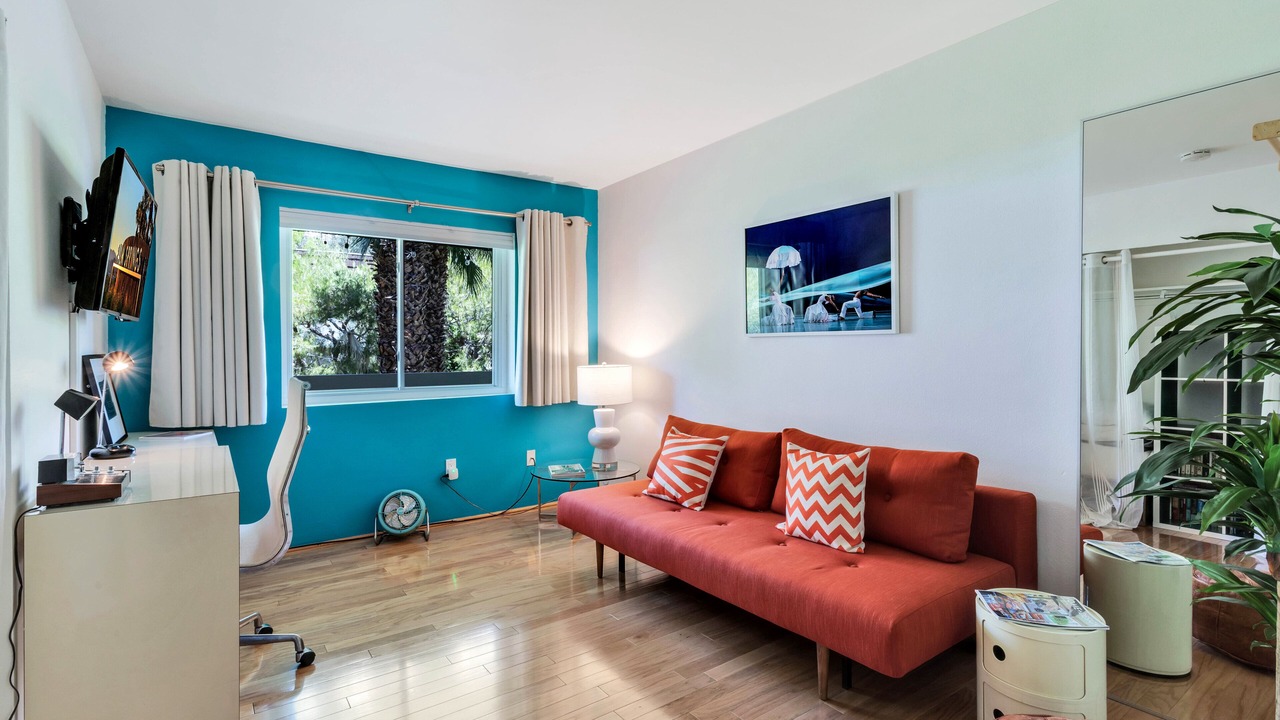 Photo of Livingroom in Canyon View Estates