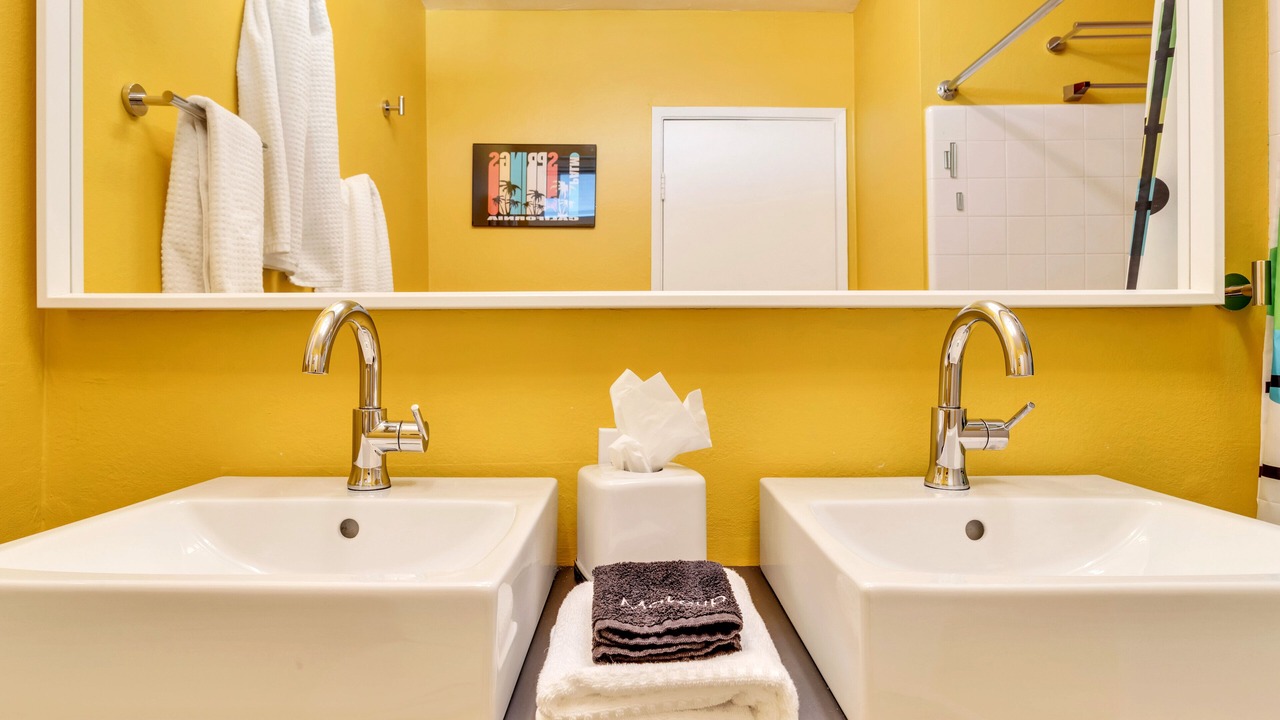 Photo of Bathroom in Canyon View Estates