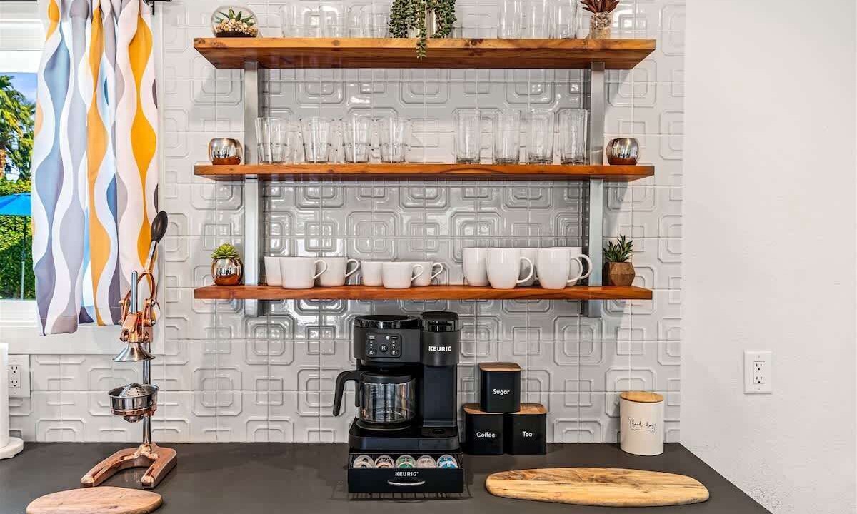 Photo of Kitchen in Racquet Club South