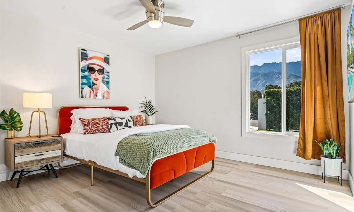Photo of Bedroom in Racquet Club South