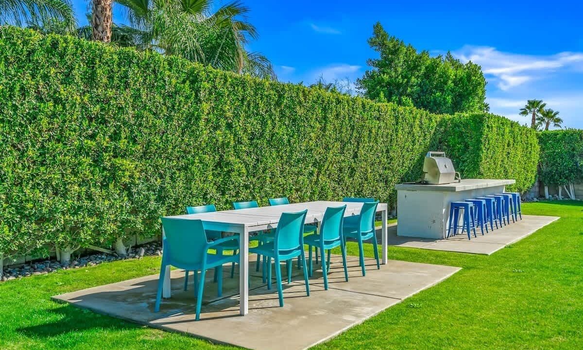 Photo of Outdoor in Racquet Club South