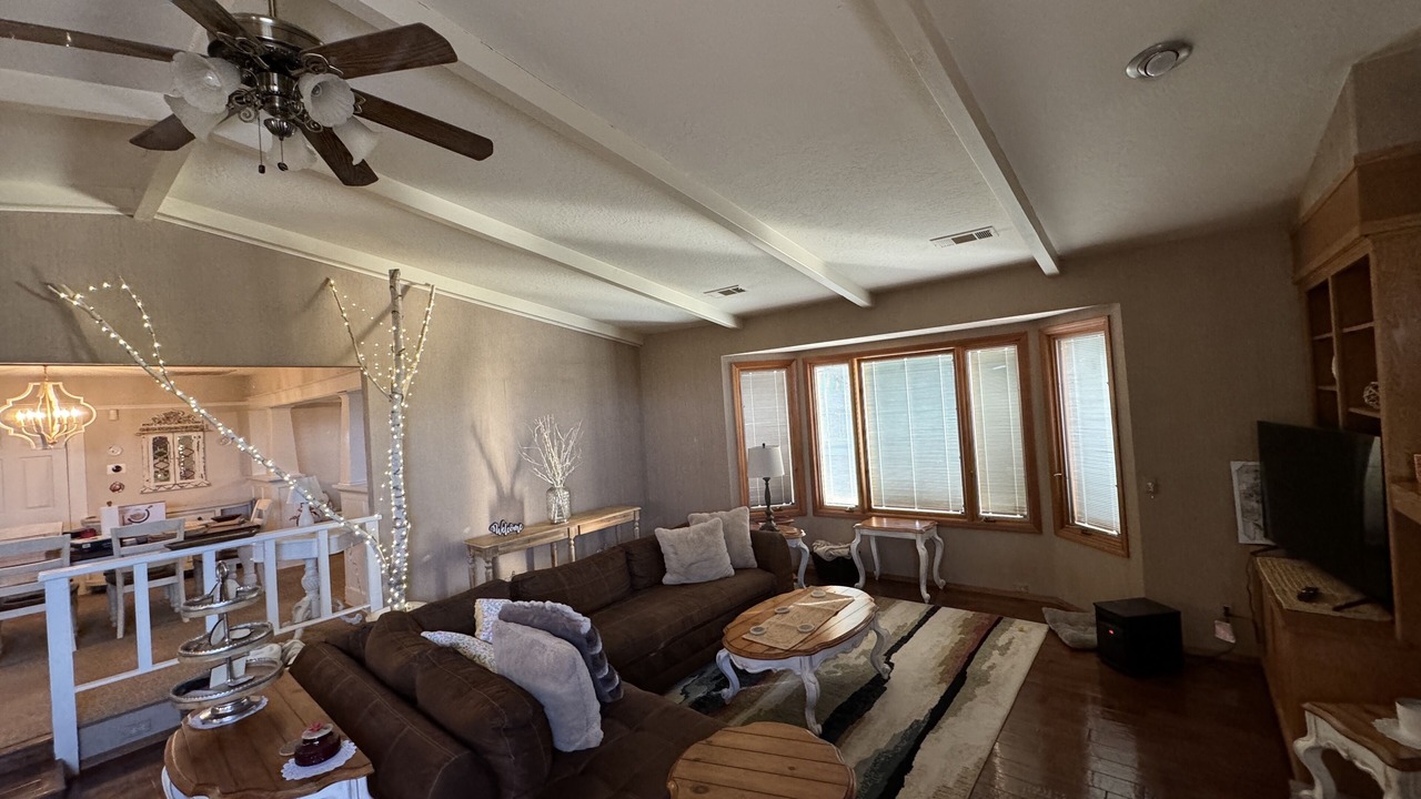 Photo of Livingroom in Porterville