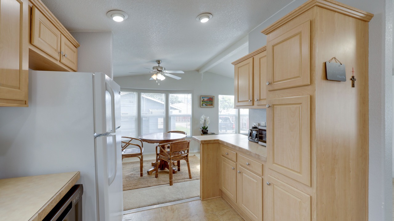 Photo of Kitchen in Oak View