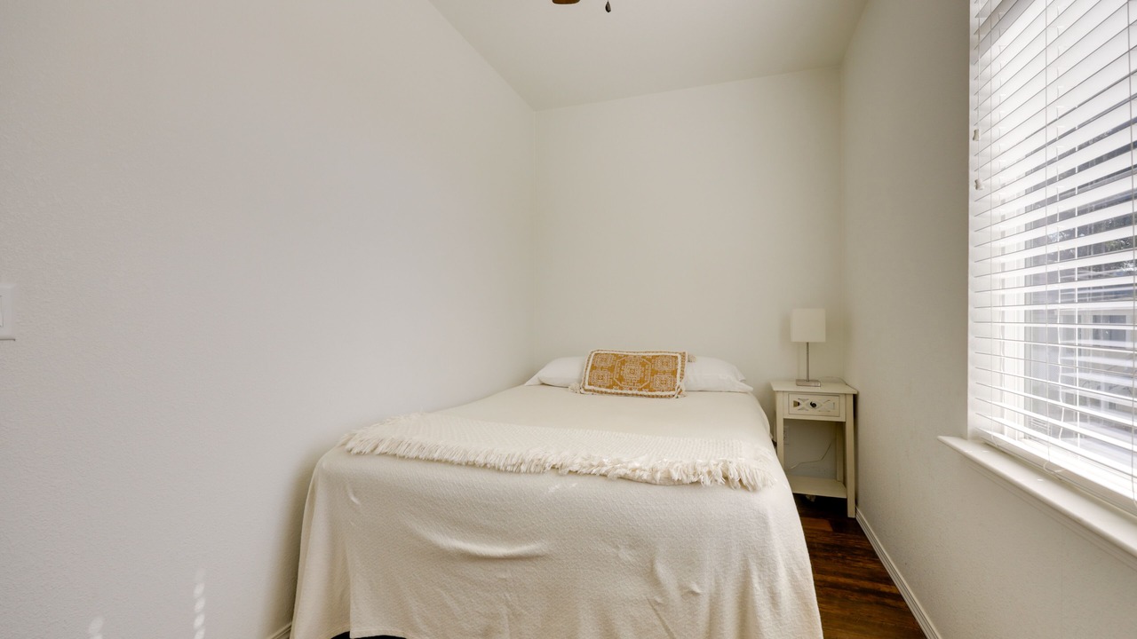 Photo of Bedroom in Oak View