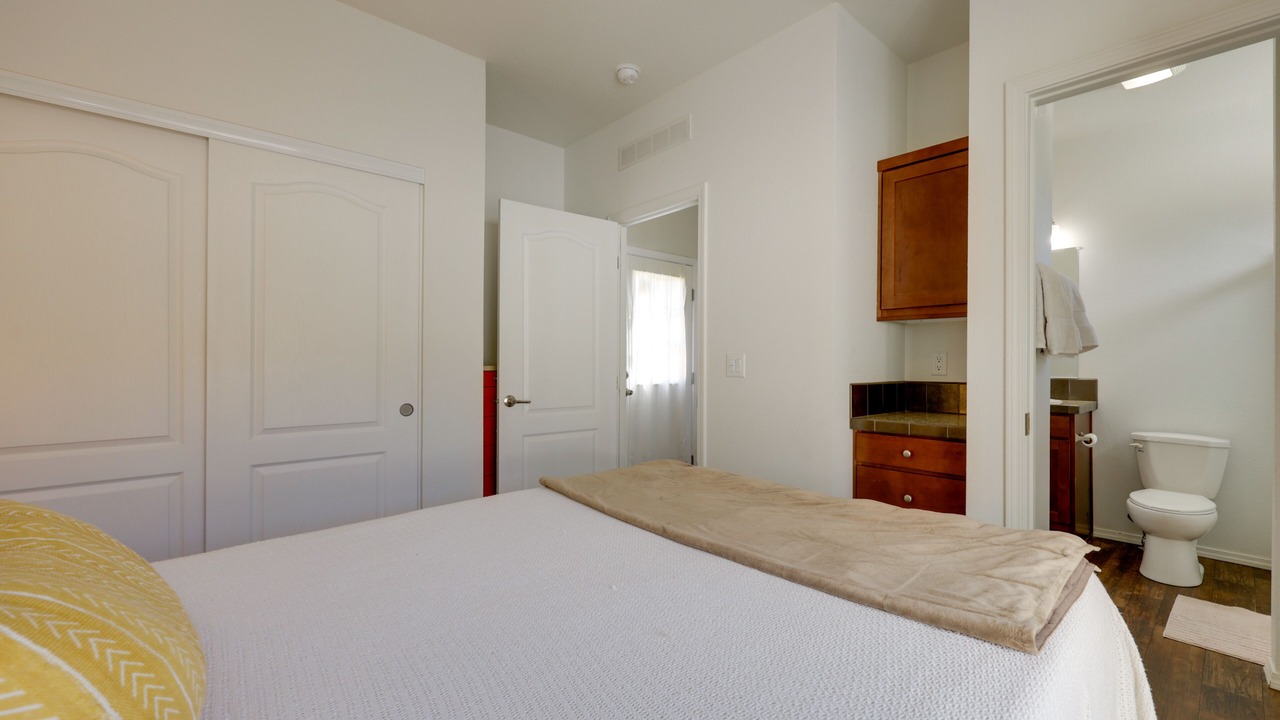 Photo of Bedroom in Oak View